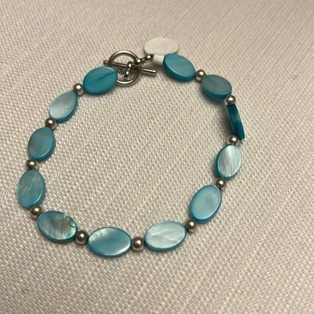 Handcrafted silver tone blue and sliver bead bracelet